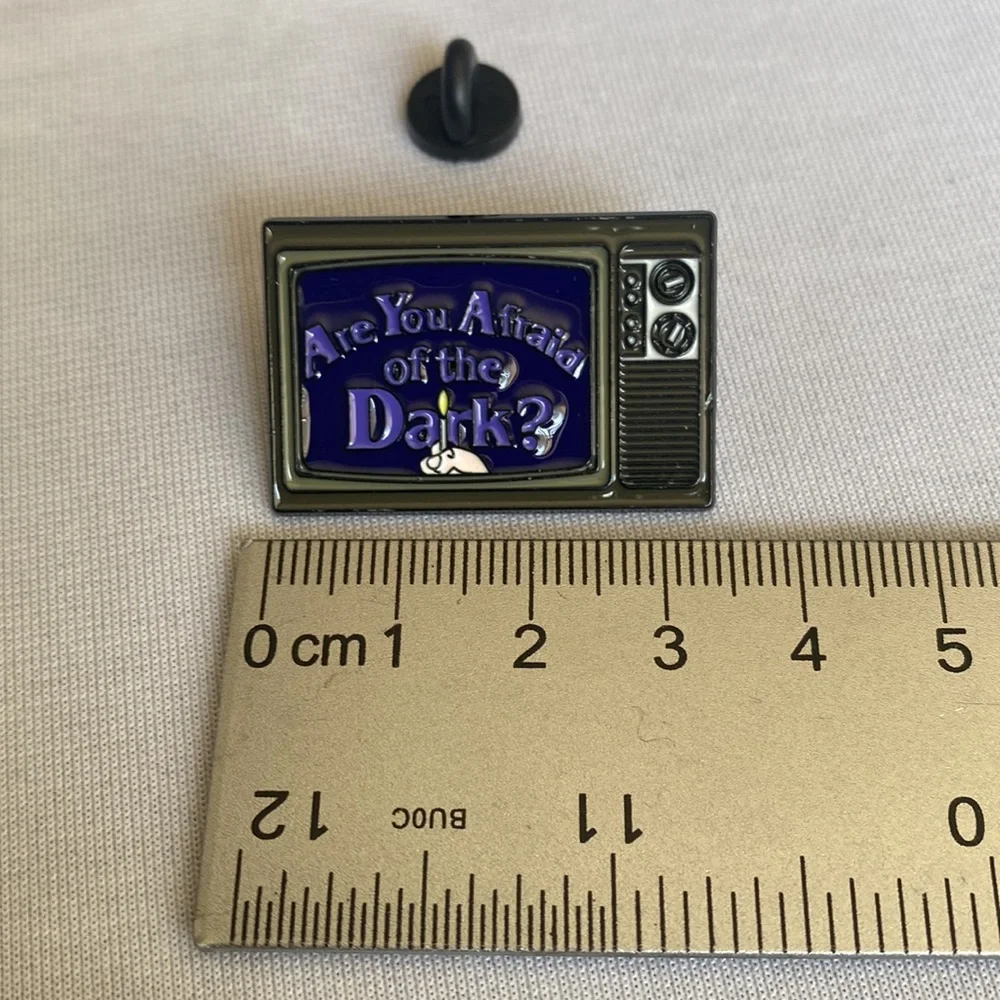 1pc Cute TV Are You Afraid Of The Dark Pin Enamel Fun Accessory for Jackets, Bag